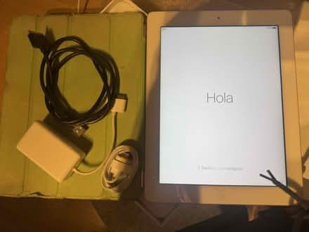 Photo of free iPad 2 - out of date but still works (Datchworth Green SG3) #1