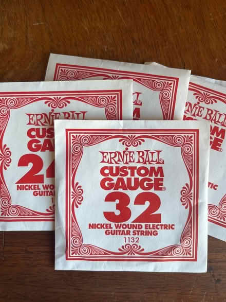 Photo of free Electric Ernie Ball Guitar strings (West end G4) #2