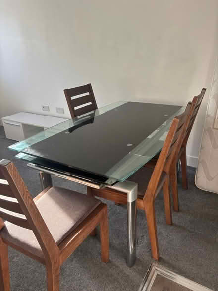 Photo of free Glass table w 4 chairs (Kidlington OX5) #1