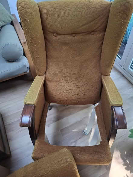 Photo of free Upholstery project 1970s chair (Southborough TN4) #3