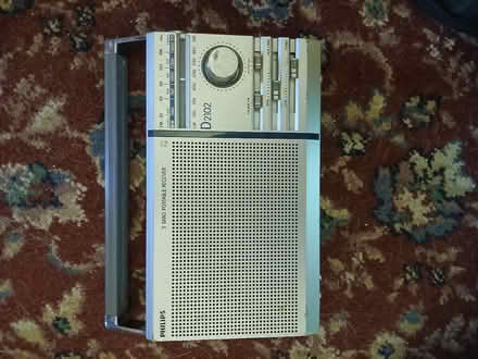Photo of free Three transistors radios (Blakenall WS3) #4