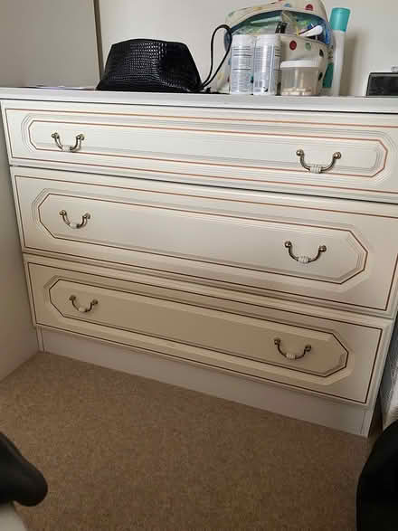 Photo of free Chest of drawers (Rickmansworth wd3) #1