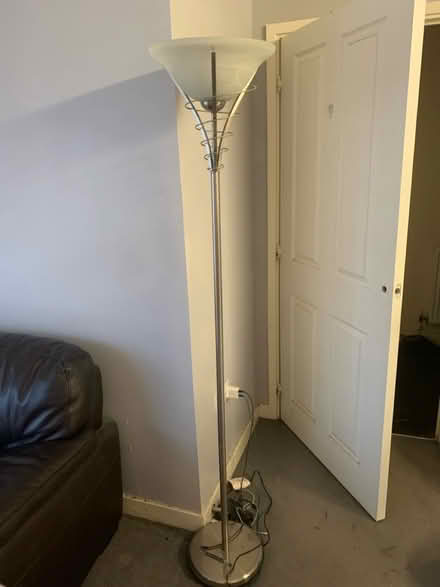 Photo of free Floor Lamp (HR2) #1