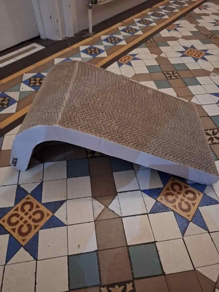 Photo of free Cat scratcher (crouch end, N8) #1