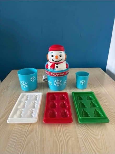 Photo of free Slushy maker with ice cube trays (Westhouses, Alfreton, DE55) #1