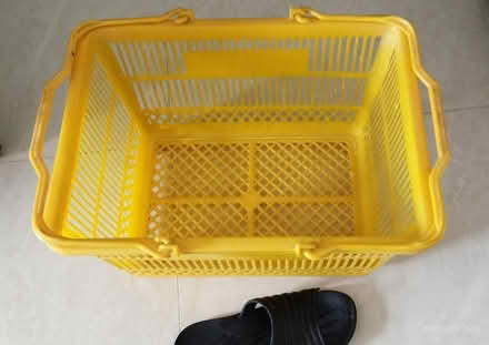 Photo of free Yellow basket (Tpy) #1