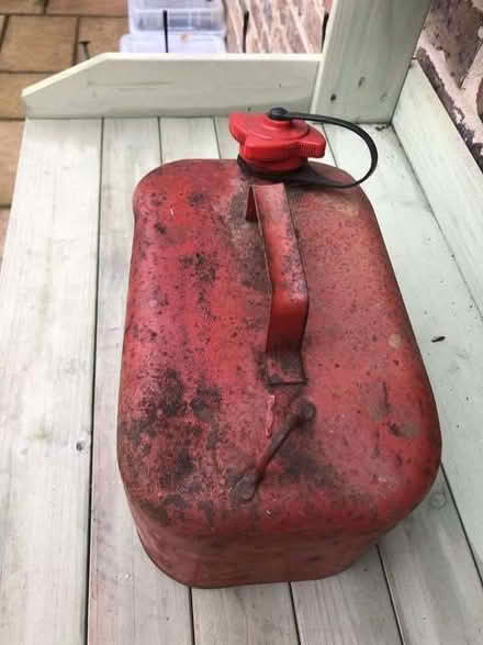 Photo of free Vintage Metal Petrol Can (Rowlands Castle PO9) #2