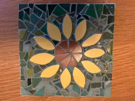 Photo of free Mosaic ceramic tile (Barkham RG41) #1