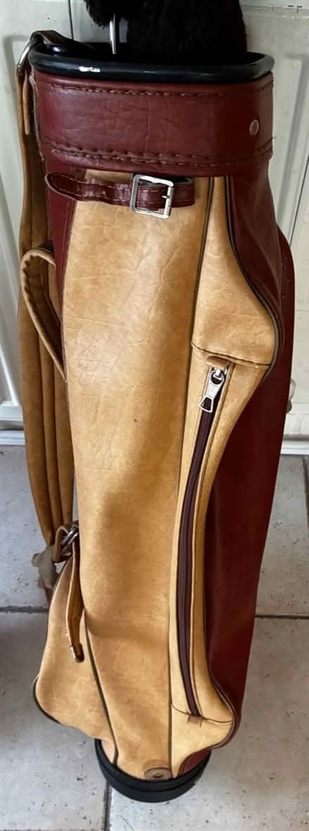 Photo of free Two golf bags and clubs (LE2 South Knighton) #2