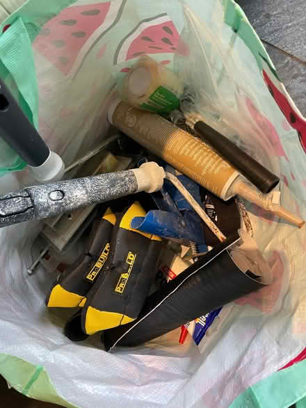 Photo of free Miscellaneous decorating materials (Duffield DE56) #1