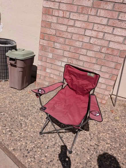 Photo of free Worn camo chair (Gilroy (3rd and Wren Area)) #1