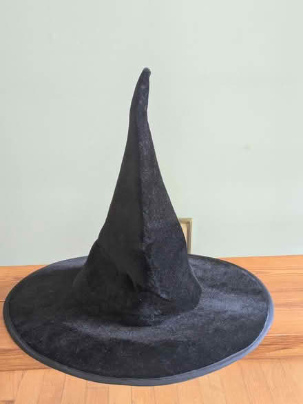 Photo of free Ouija Board Witch Hat (22308) #1