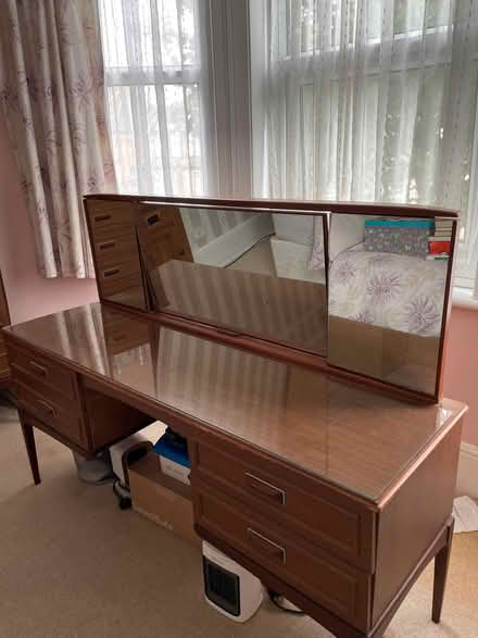 Photo of free Dressing Table (CT19) #1
