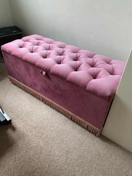 Photo of free Ottoman - storage (Rickmansworth wd3) #1