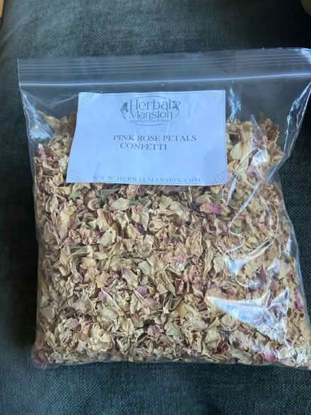 Photo of free Dried flower petals (Dun Laoghaire/Killiney) #1