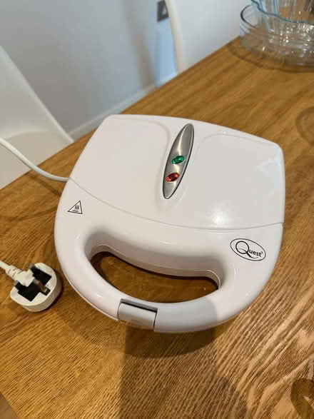 Photo of free Toaster and Sandwich Toaster (Tuffnel Park N19) #3