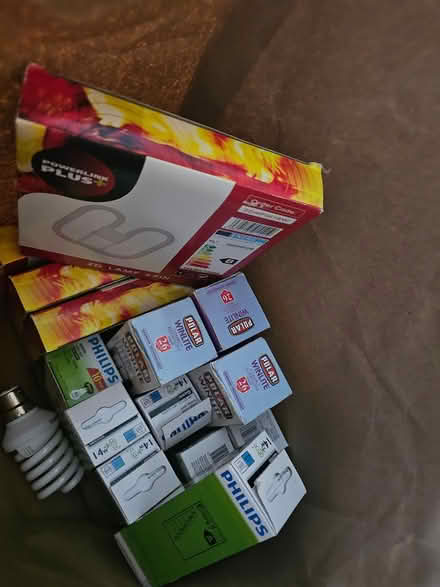 Photo of free light bulbs new (IG1) #1