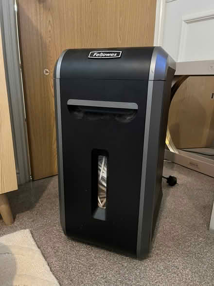 Photo of free Fellowes shredder (Long Hanborough OX29) #1