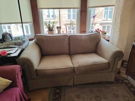Photo of free Green Couch 🟢 (Mount Florida G42) #4