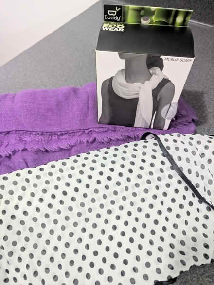 Photo of free 3 Women Scarfs (11415) #1