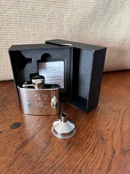Photo of free Spirit Flask (Hornby LA2) #1