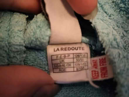 Photo of free Kid's hooded bathrobe - 8 years (L1 Liverpool City Centre) #2