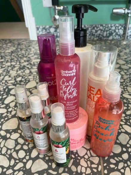 Photo of free Curly / wavy hair products (RH12) #1