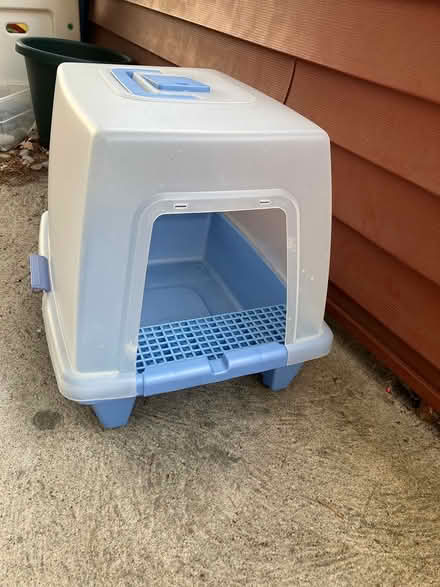 Photo of free Cat litter box (Arlington/West Medford line) #1