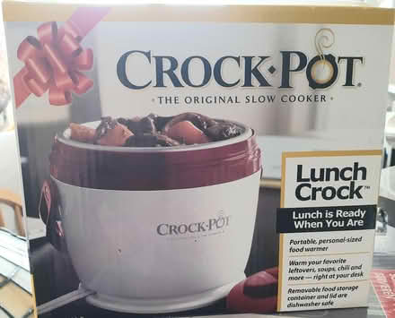 Photo of free crock pot warm lunch carrier (seaton EX12) #1