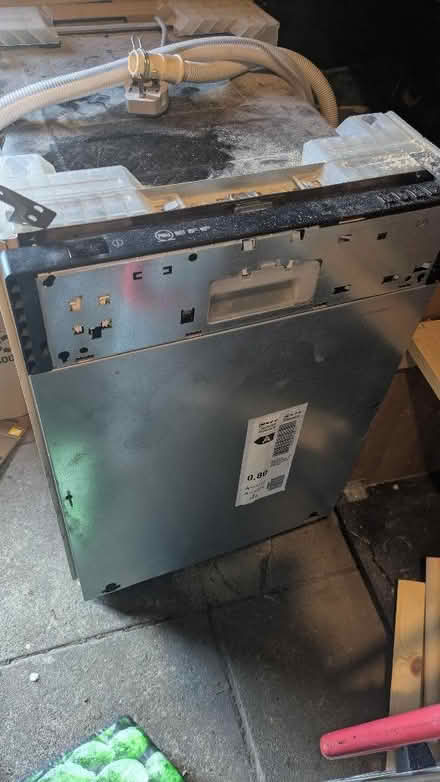 Photo of free Dishwasher, integrated type. (Selsdon CR2) #3