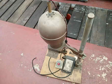 Photo of free Old photo enlarger (LU1. Caddington) #1