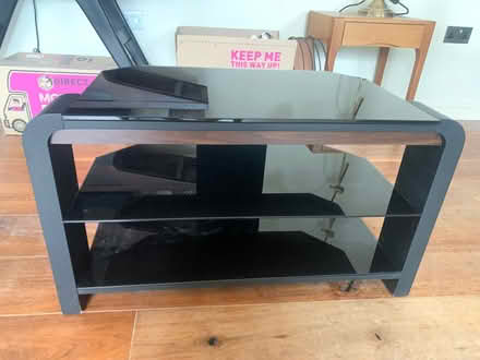 Photo of free Smart TV AND HiFi console (Kew TW9) #1