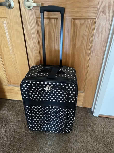 Photo of free 2 wheel travel luggage (south San Jose) #2