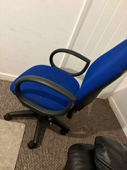 Photo of free Chair (B29) #3