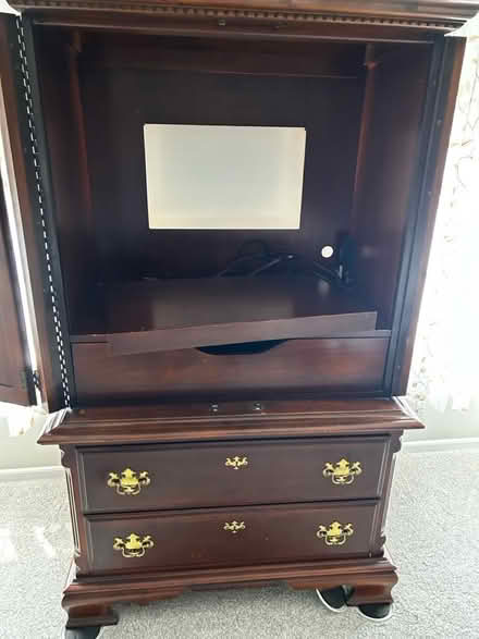 Photo of free TV armoir (Hamilton, NJ 08610) #4