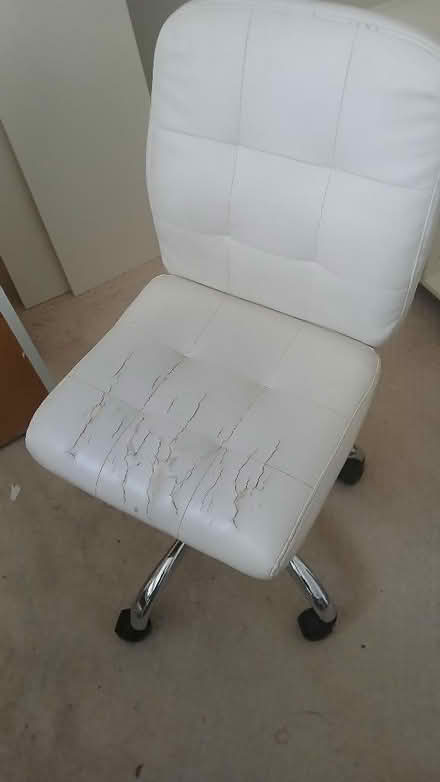 Photo of free White swivel chair (Upton CH49) #1