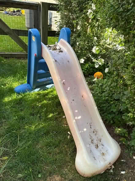 Photo of free toddler slide (Urbana Maryland) #1