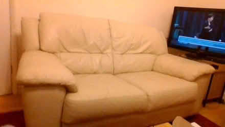 Photo of free Settee (GU9) #3