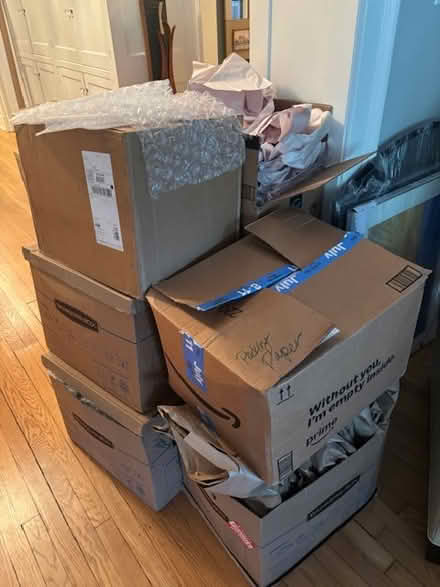 Photo of free packing supplies (Lincoln park) #3