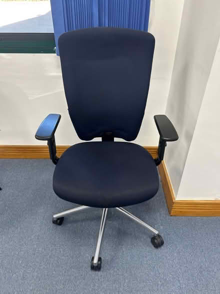 Photo of free Blue adjustable swivel chair (Trowbridge BA14) #1
