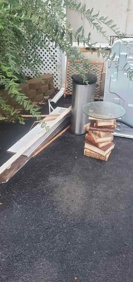 Photo of free 🌿 Free Items (146 Grahamtown Rd Middletown) #3