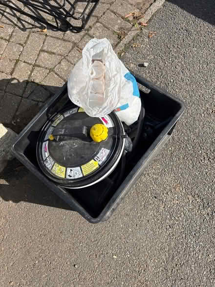 Photo of free Steam wallpaper remover (Hertford SG13) #1