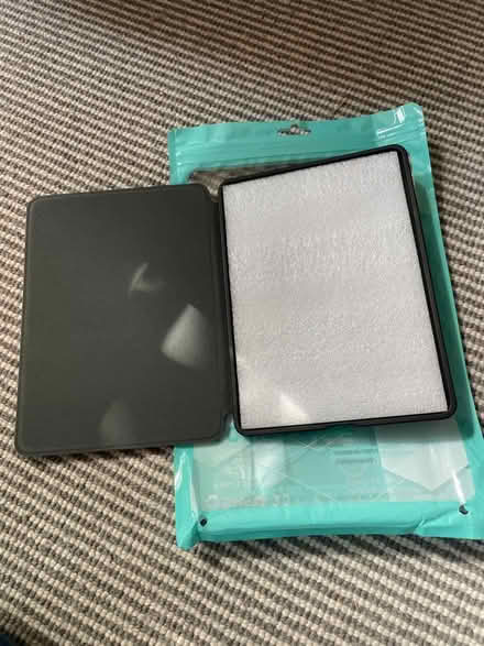 Photo of free Klimt kindle cover (new) (Golden Green TN11) #2