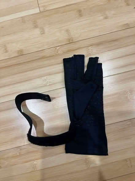 Photo of free Compression glove “left hand” (Fair Lawn, NJ) #3