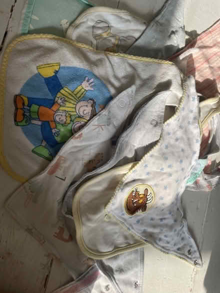 Photo of free Baby Bibs (CR0) #1
