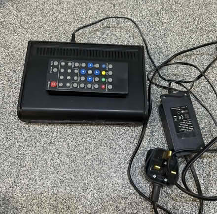 Photo of free TV Freeview box (Willaston CH64) #1