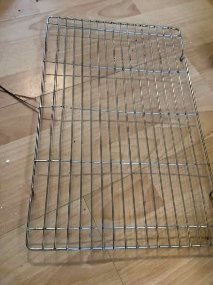 Photo of free 43x28cm metal cooking rack (Brampton S40) #1