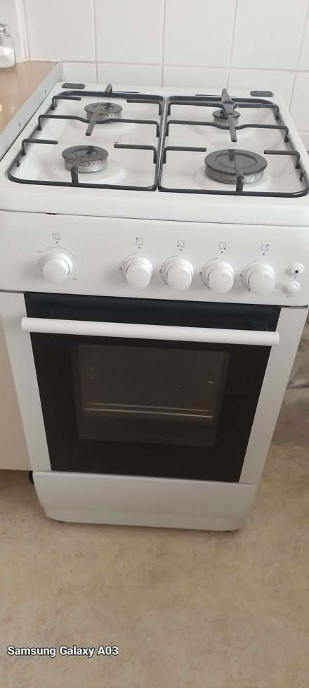Photo of free Cooker.Washing machine.Small frige.some buckets of paint. (Southwark SE1) #4