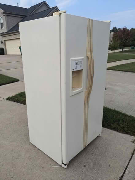 Photo of free Curb alert: Frig for scrap metal (S of Ypsi) #2