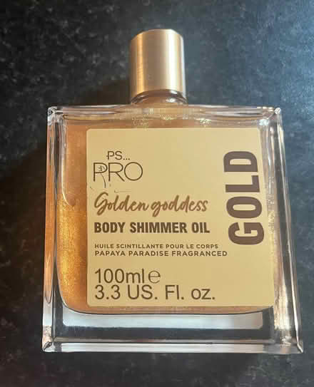 Photo of free Body shimmer oil (Great Hollands RG12) #1